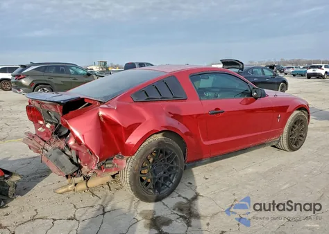 2008 Ford Mustang z USA, uszkodzony, nr VIN 1ZVHT80N885128227